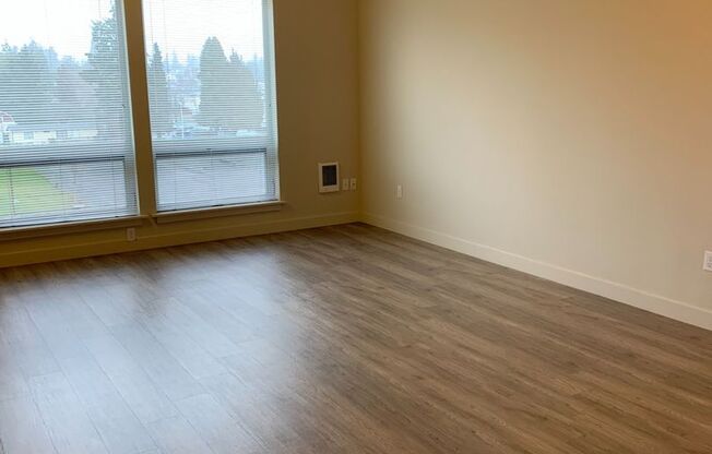 Studio, 1 bath, 433 sqft, $1,550, Unit 307