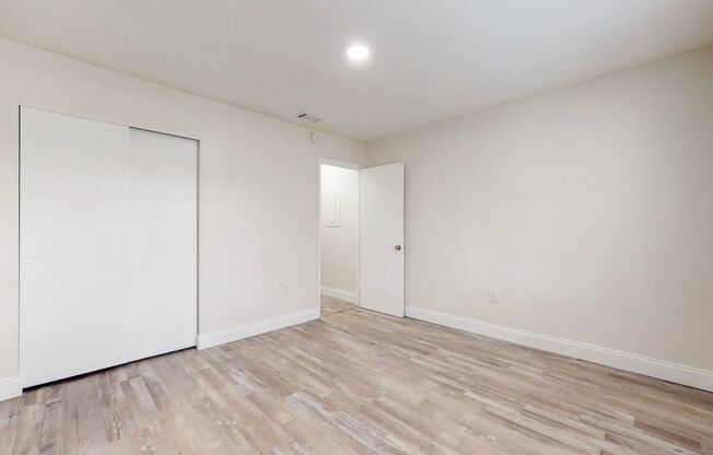 2 beds, 2 baths, 800 sqft, $1,800, Unit Unit 109