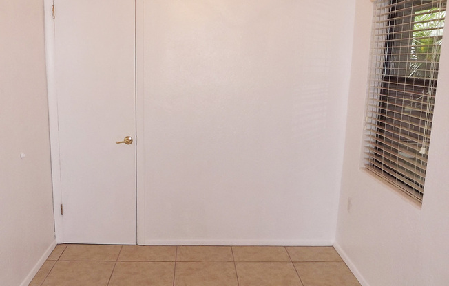 3/1 House w/ 1-Car Garage near Millenia Mall