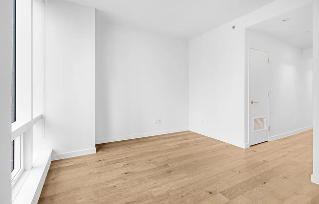 1 bed, 1 bath, $4,850, Unit 15C