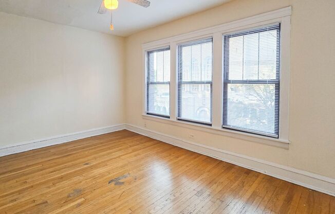 Studio, 1 bath, 470 sqft, $1,415, Unit 512-302