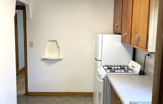 1 bed, 1 bath, 650 sqft, $1,050, Unit 202