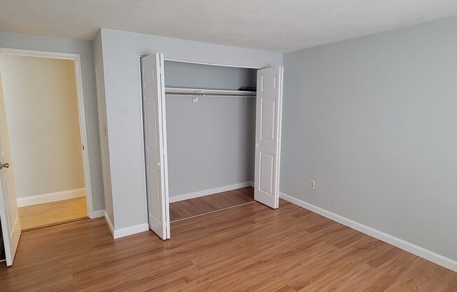 2 beds, 1 bath, 1,000 sqft, $2,350, Unit 0