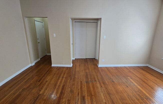 Studio, 1 bath, 550 sqft, $1,175, Unit 7722-3B