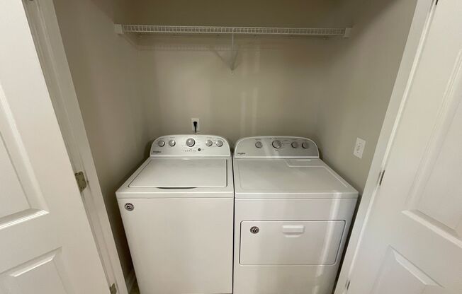 1 bed, 1 bath, 871 sqft, $1,225, Unit 2758-5