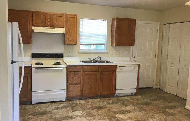 3 beds, 2 baths, $1,850