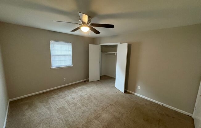 2 beds, 1.5 baths, 816 sqft, $1,175, Unit 409 Haw-9