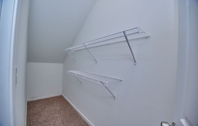 4 beds, 3.5 baths, 3,100 sqft, $2,275, Unit 307
