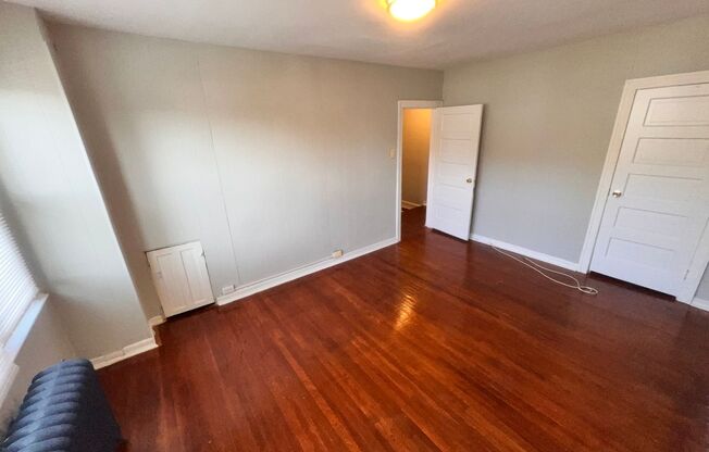 3 beds, 1 bath, $1,495