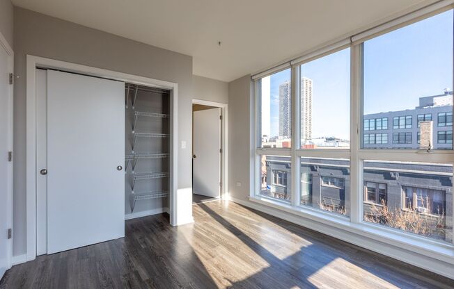 2 beds, 2 baths, 869 sqft, $3,950, Unit 1552-201