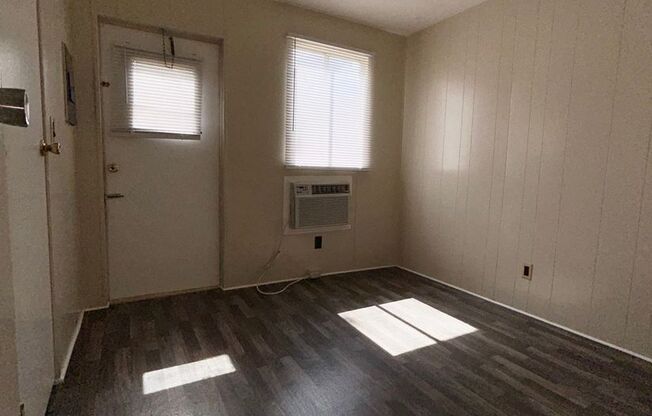 2 beds, 1 bath, 480 sqft, $850, Unit 182A