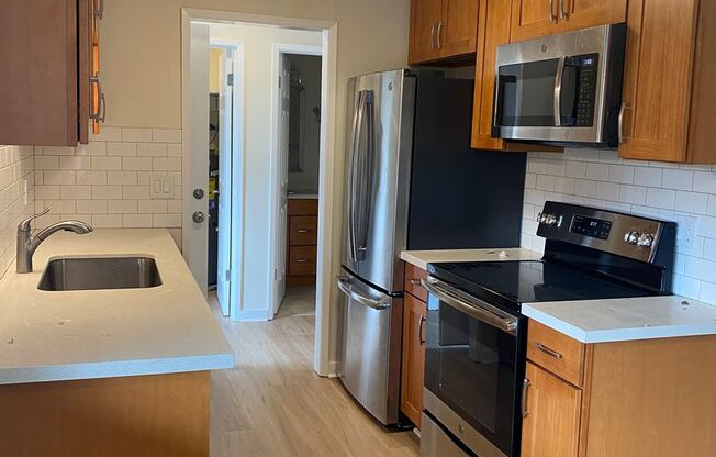 1 bed, 1 bath, 720 sqft, $1,995, Unit #202