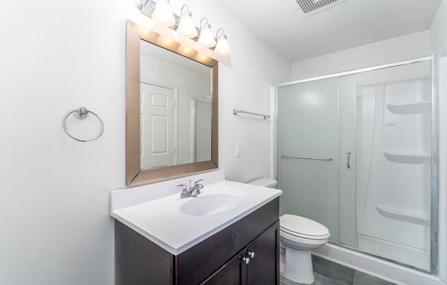 2 beds, 2 baths, 1,147 sqft, $1,525, Unit 1921B-JS