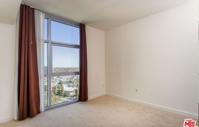 3 beds, 3.5 baths, 2,099 sqft, $10,000, Unit 1822