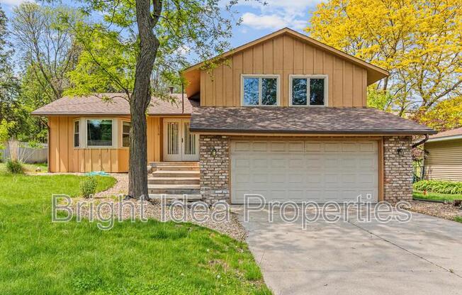 1716 EVERGREEN DR