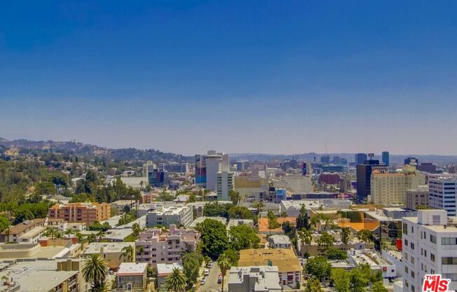 2 beds, 2 baths, 1,377 sqft, $4,900, Unit 702