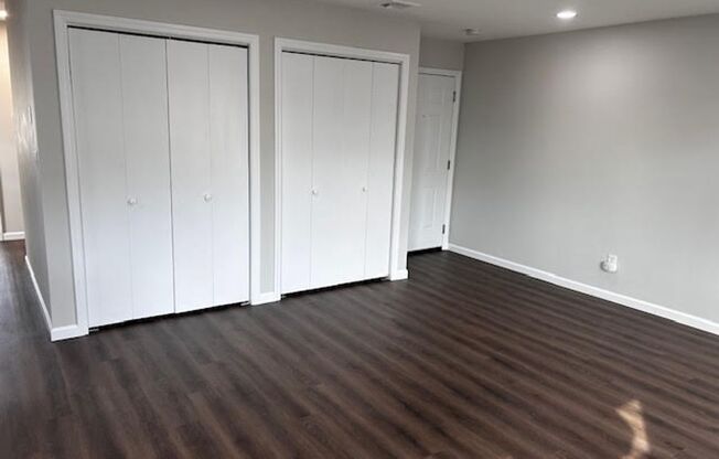 2 beds, 1 bath, 900 sqft, $2,350, Unit Unit 1