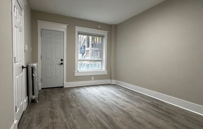 Studio, 1 bath, $995, Unit #214