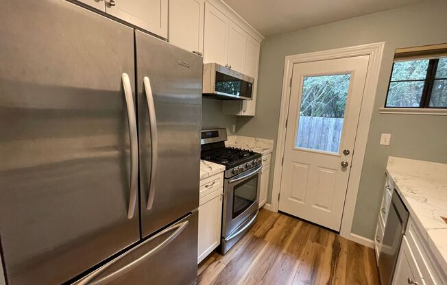 1 bed, 1 bath, $2,200