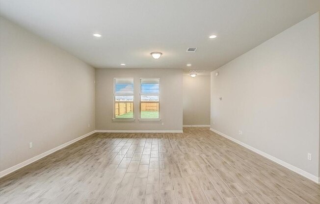 108 PERUVIAN LN