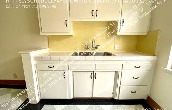 3944 Ingraham St. #2