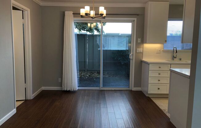 2 beds, 1.5 baths, 1,000 sqft, $3,695, Unit 11