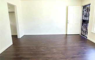 1 bed, 1 bath, 600 sqft, $1,595