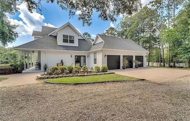 Stunning 3bd 3ba -  5526 Tiny Road with Lake View in Winter Garden 34787