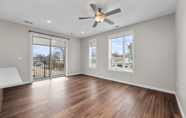 2 beds, 2 baths, 1,250 sqft, $1,950, Unit 426