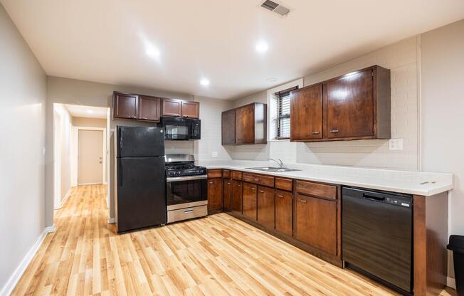 1037 W POLK ST
