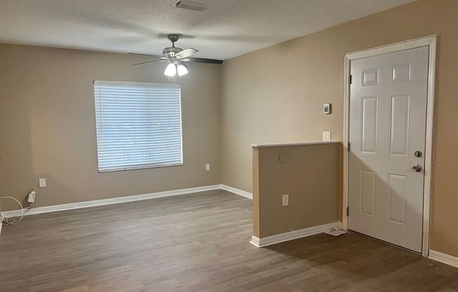 3 beds, 2.5 baths, $1,850