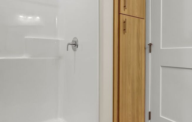 3 beds, 2 baths, 1,383 sqft, $2,375, Unit 153