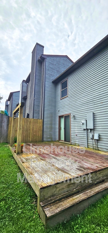 2417 MARSH CRK CT