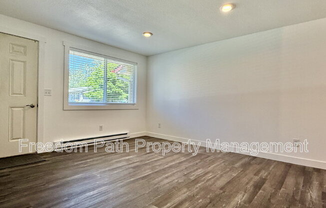 3102 N 19 ST