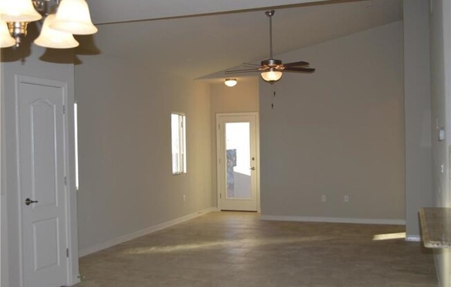 3 beds, 2 baths, $1,550