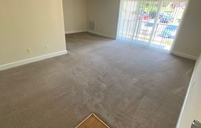 2 beds, 1.5 baths, 1,050 sqft, $1,875, Unit 3347 #104