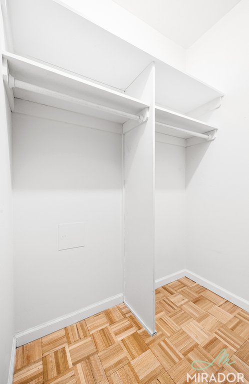 Studio, 1 bath, $3,600, Unit 16J