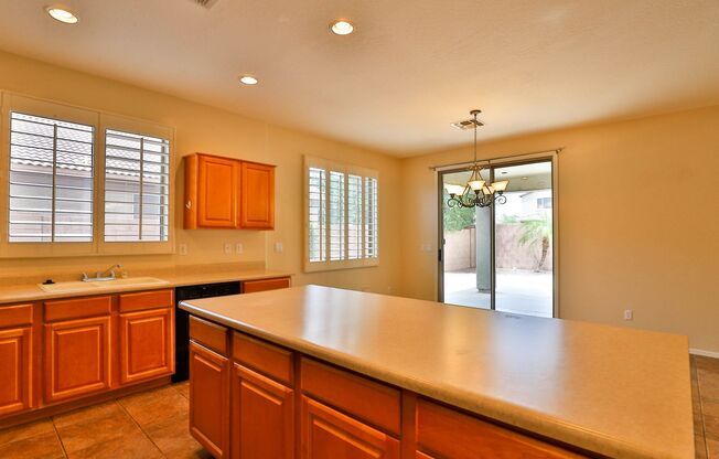 3 beds, 2 baths, $2,295