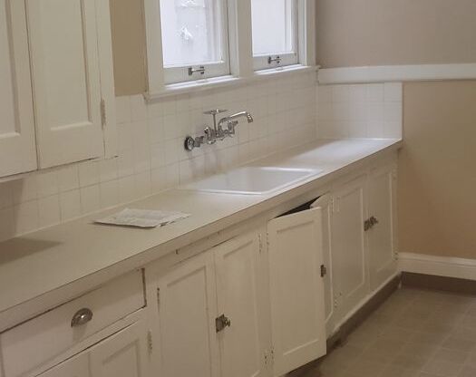 1 bed, 1 bath, 832 sqft, $990, Unit 305