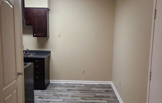 1 bed, 1 bath, $1,250, Unit 1 bedroom, 1 bath (1st Floor)