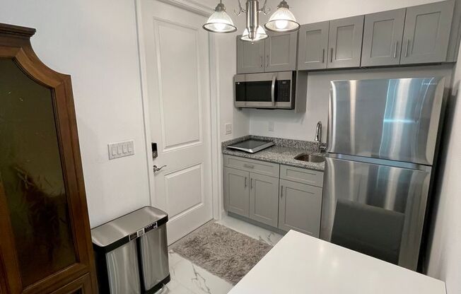 1 bed, 1 bath, $1,600