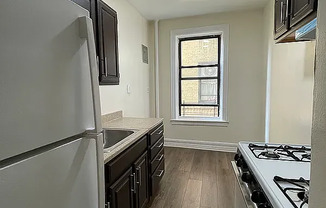37 15 81 ST