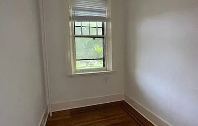 1 bed, 1 bath, 600 sqft, $1,950