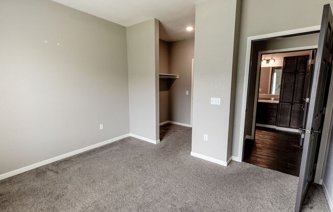 2 beds, 2 baths, 1,179 sqft, $1,375, Unit 3500-307