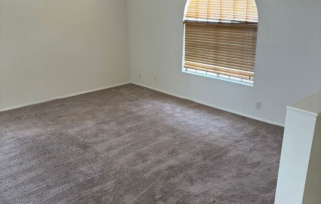4 BEDROOM IN CHANDLER WITH POOL