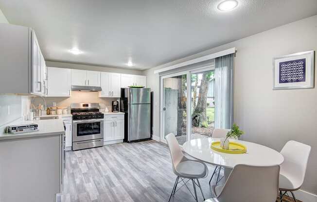 Lakewood apartments-Timbre Heights- kitchen