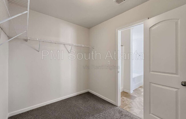4 beds, 2.5 baths, 2,100 sqft, $1,950