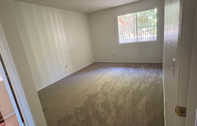 2 beds, 2 baths, 900 sqft, $2,200, Unit 08