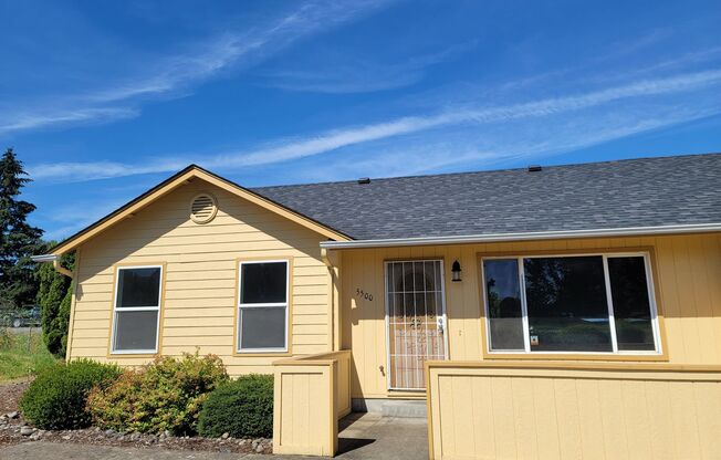 2 Bedroom Condo Available in Thurston