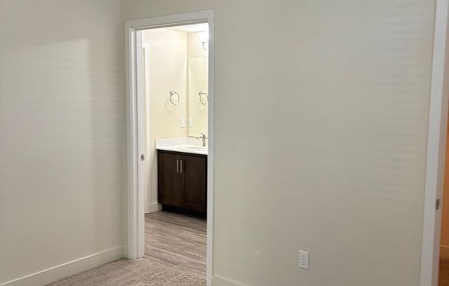 2 beds, 2 baths, 1,064 sqft, $2,271, Unit 1663 - 201